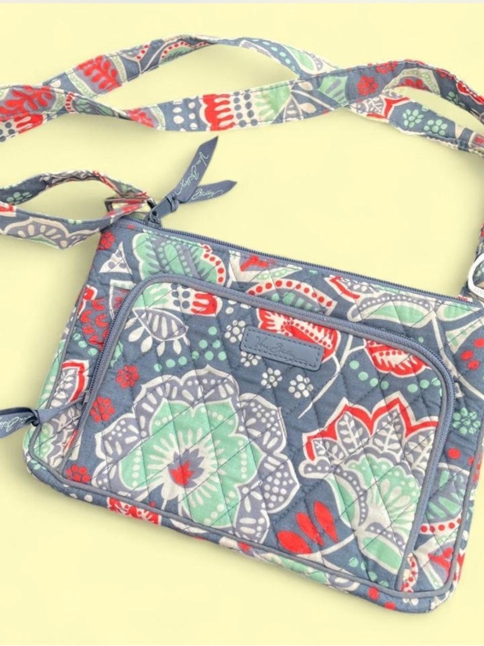 Vera Bradley nomadic floral small crossbody bag purse